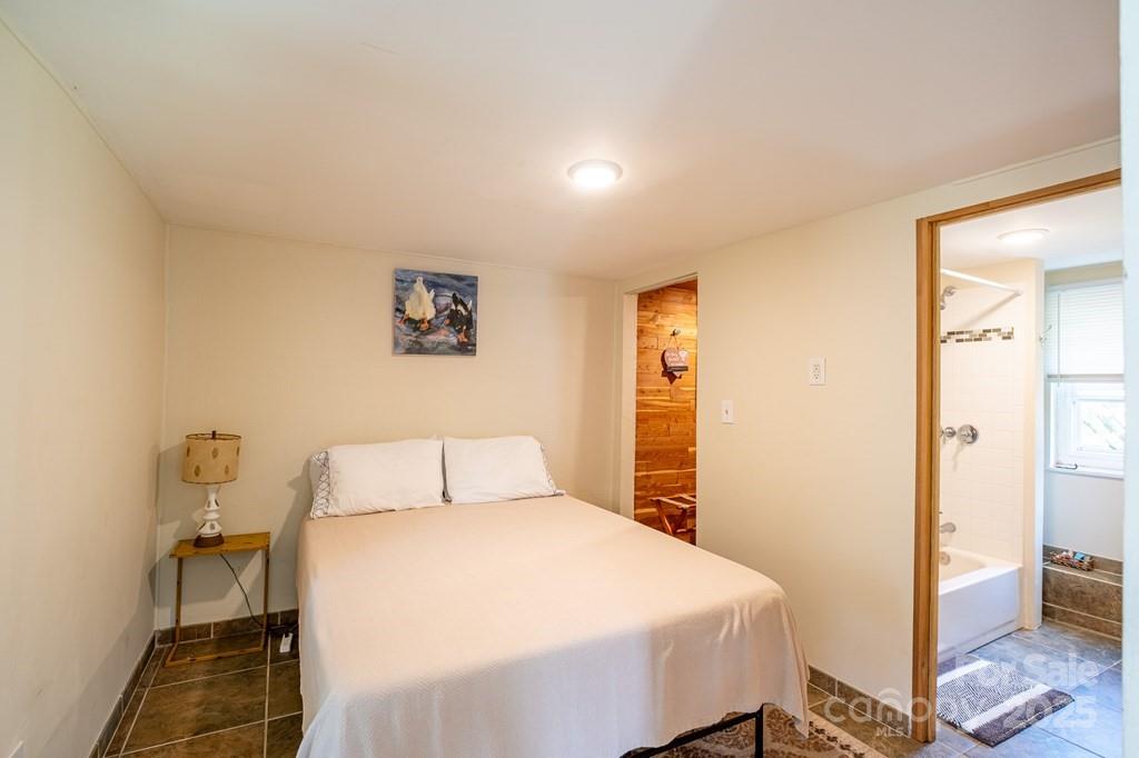 Whittier, North Carolina 28789, United States, 4 Bedrooms Bedrooms, ,3 BathroomsBathrooms,Residential,Active,148818