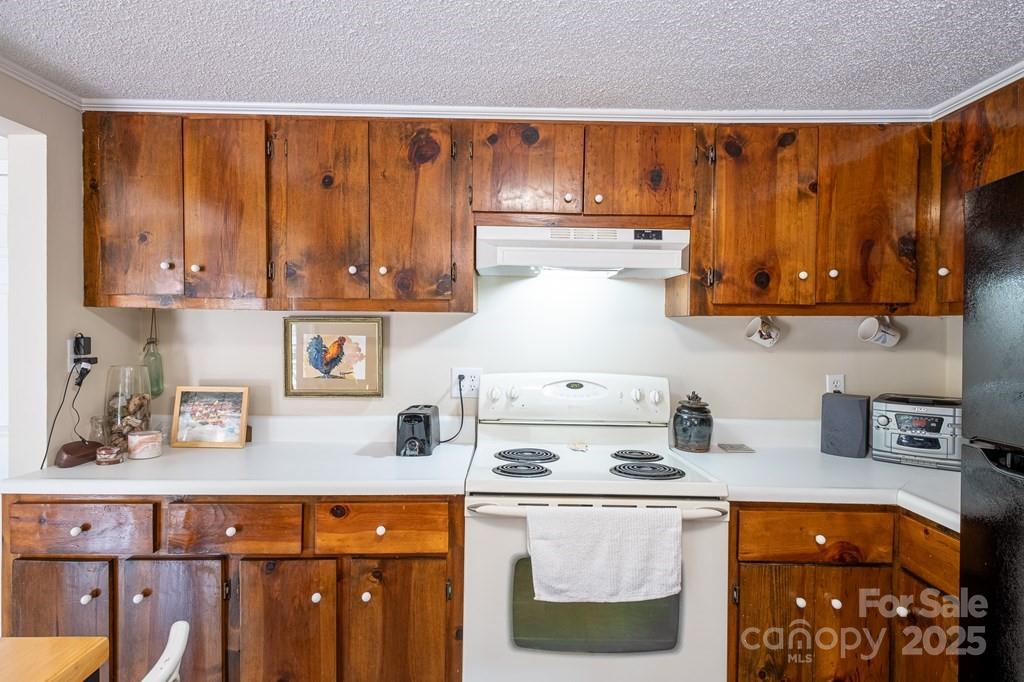 Whittier, North Carolina 28789, United States, 4 Bedrooms Bedrooms, ,3 BathroomsBathrooms,Residential,Active,148818