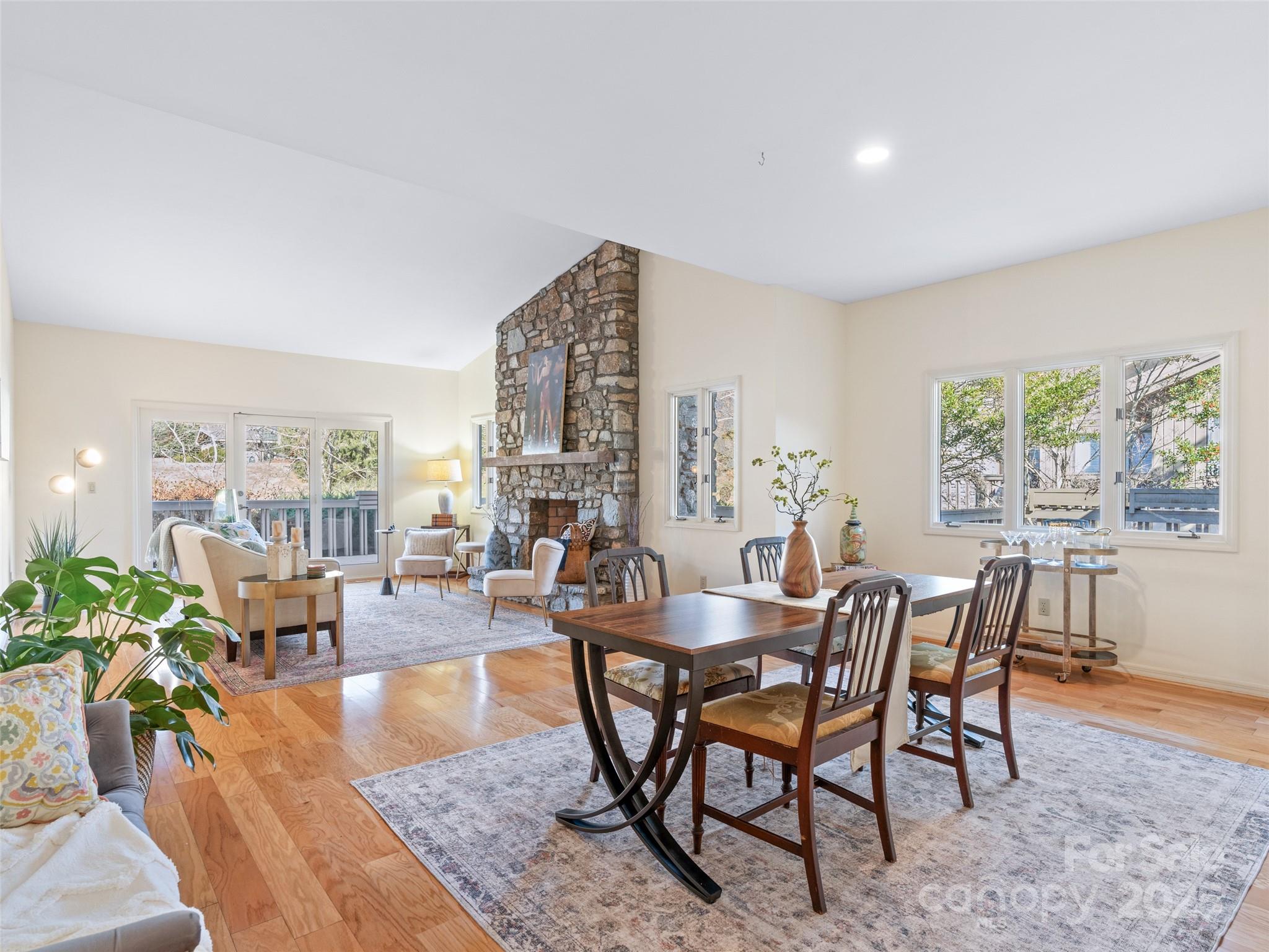 10 Clubside Drive