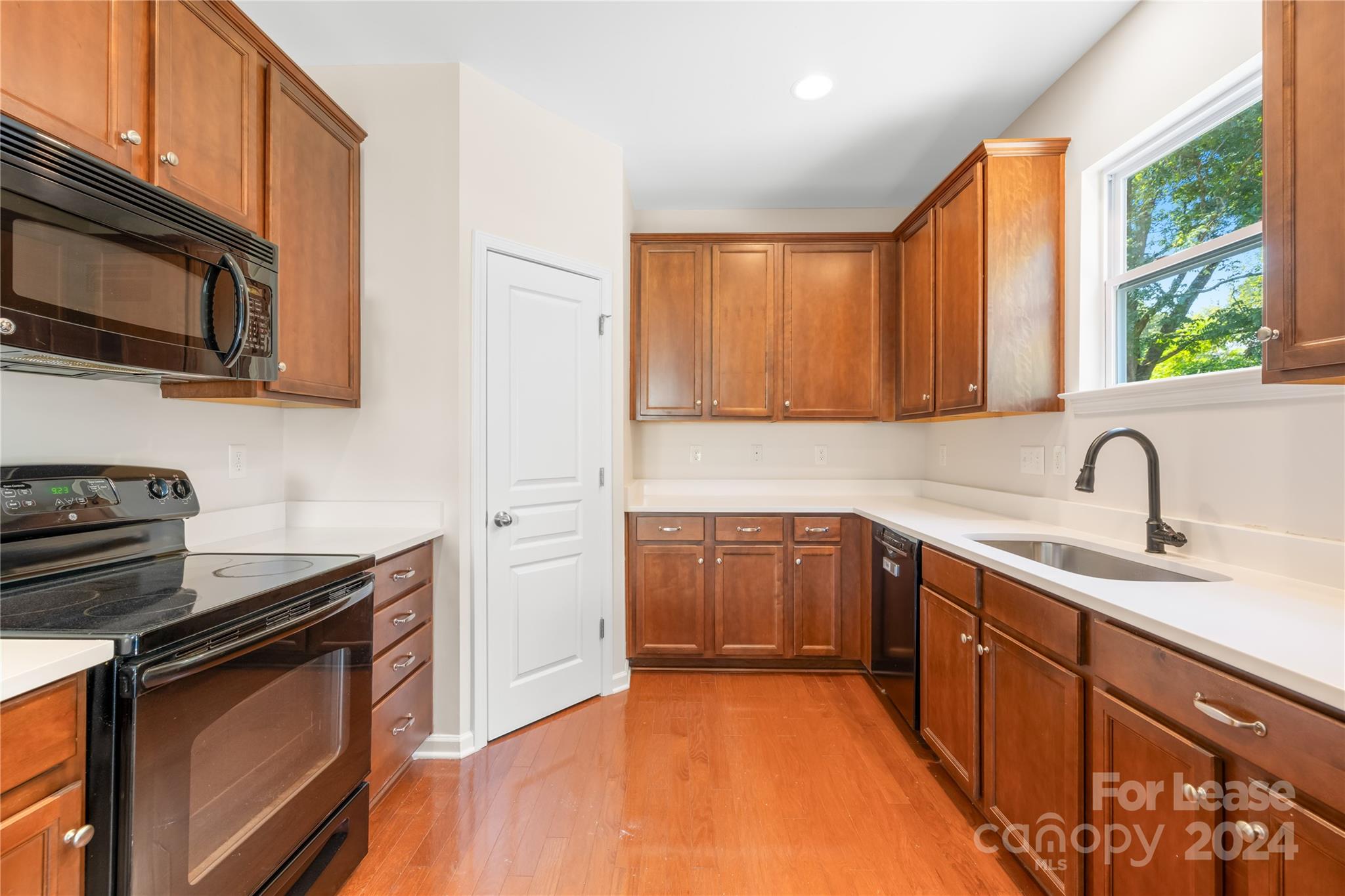 Riverdale - Residential Lease