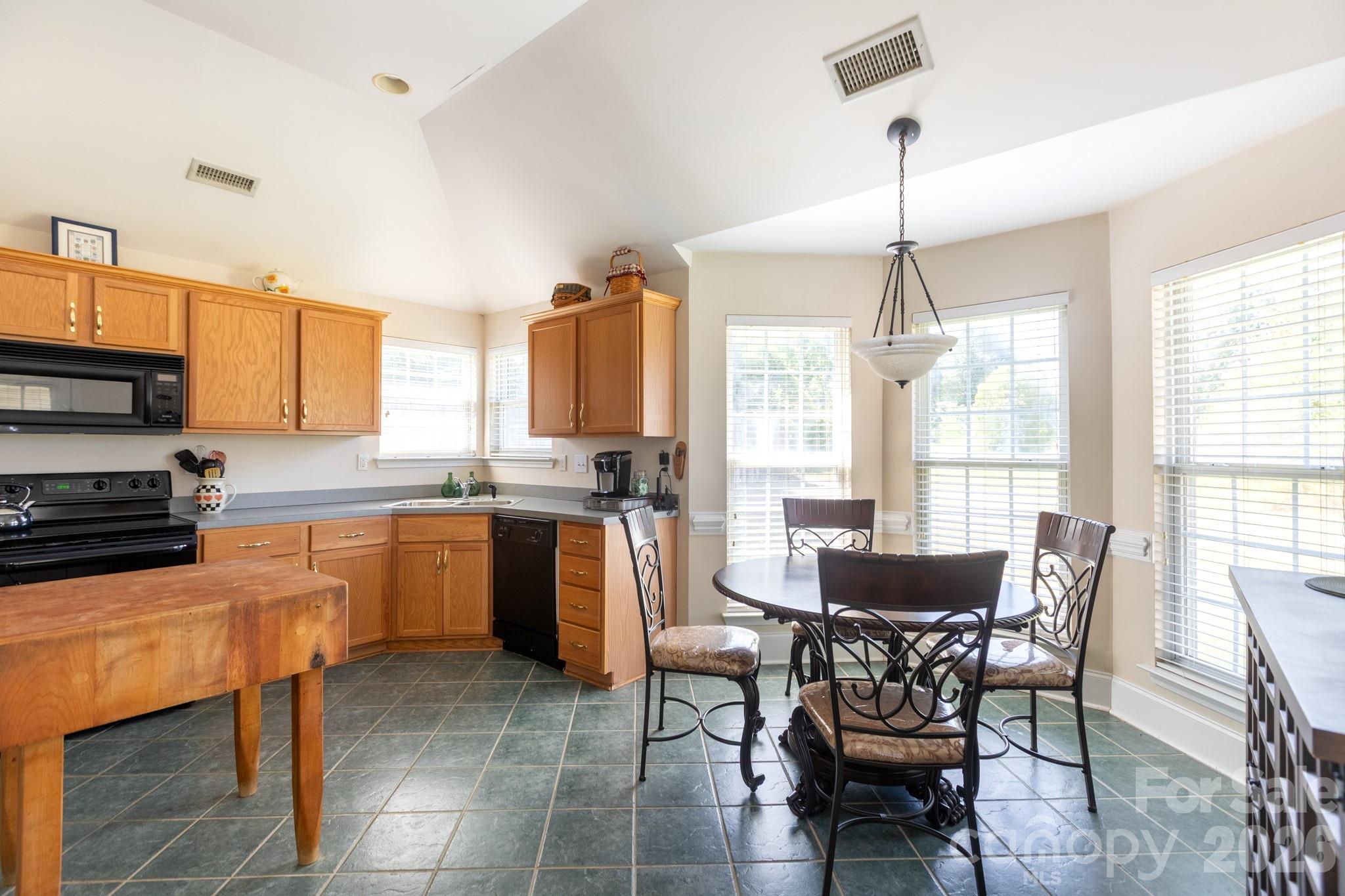 3431 Continental Drive