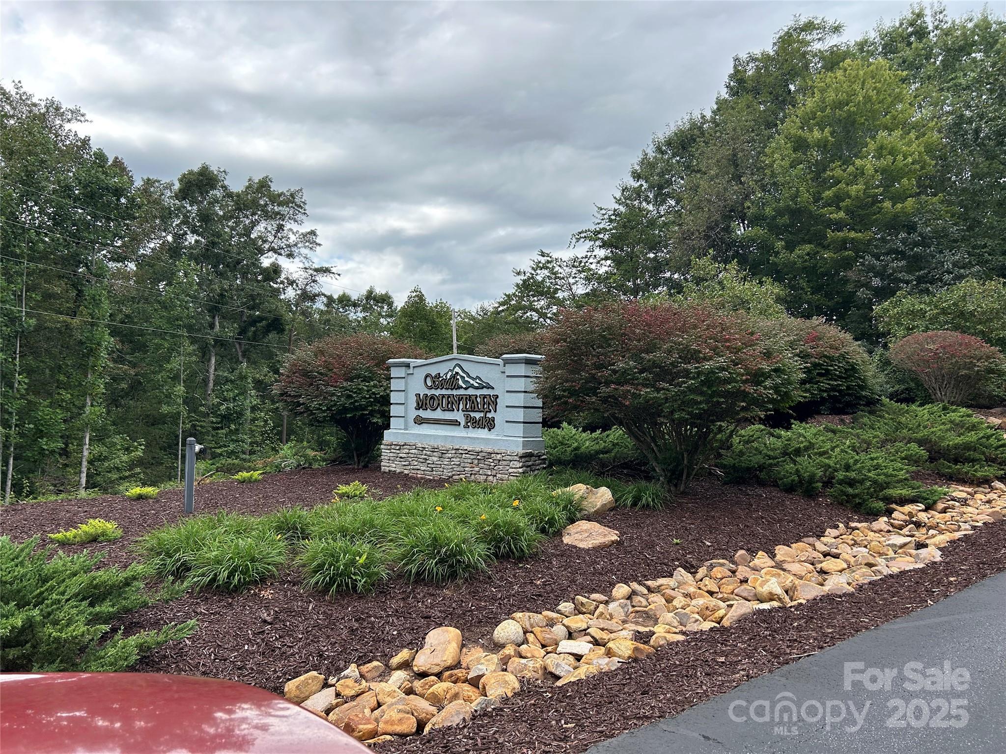 South Mountain Peaks - Land