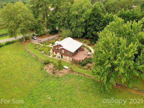 A home in Tryon