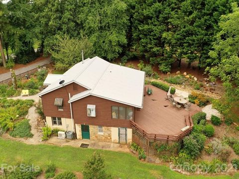 A home in Tryon