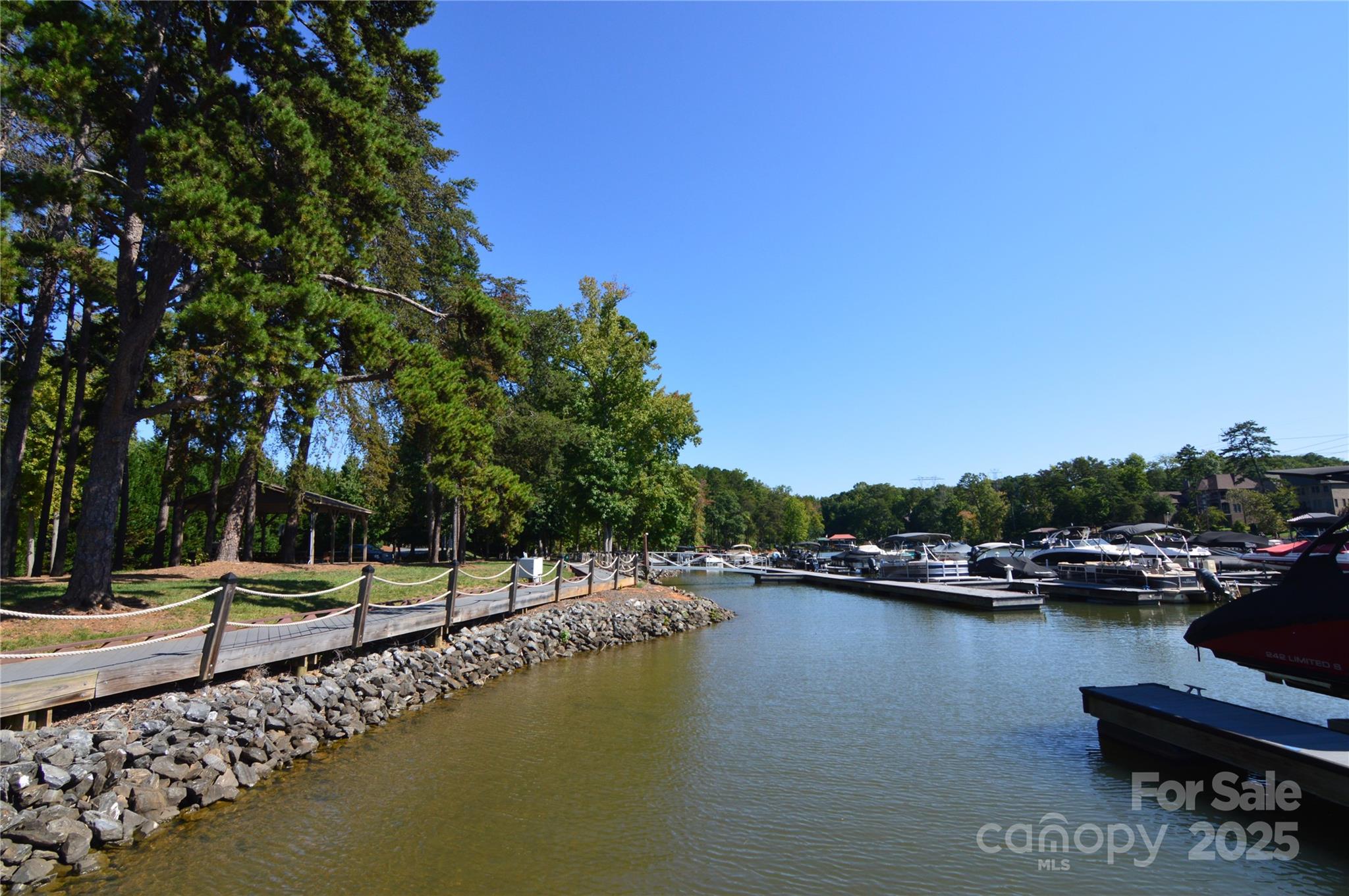 Reflection Pointe - Land