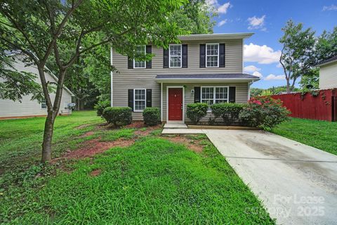 Photo of 3309 Morning Drive, Charlotte, NC 28208 (MLS # 4328697)