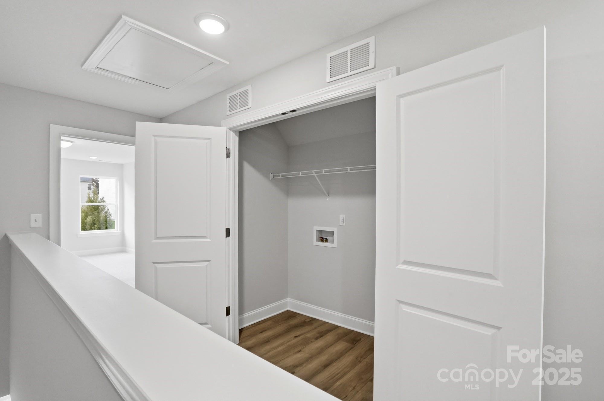 Harrisburg Village - Residential