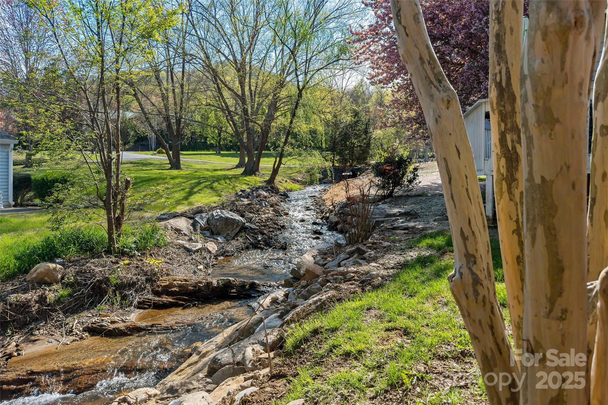 Llama Vista - Residential