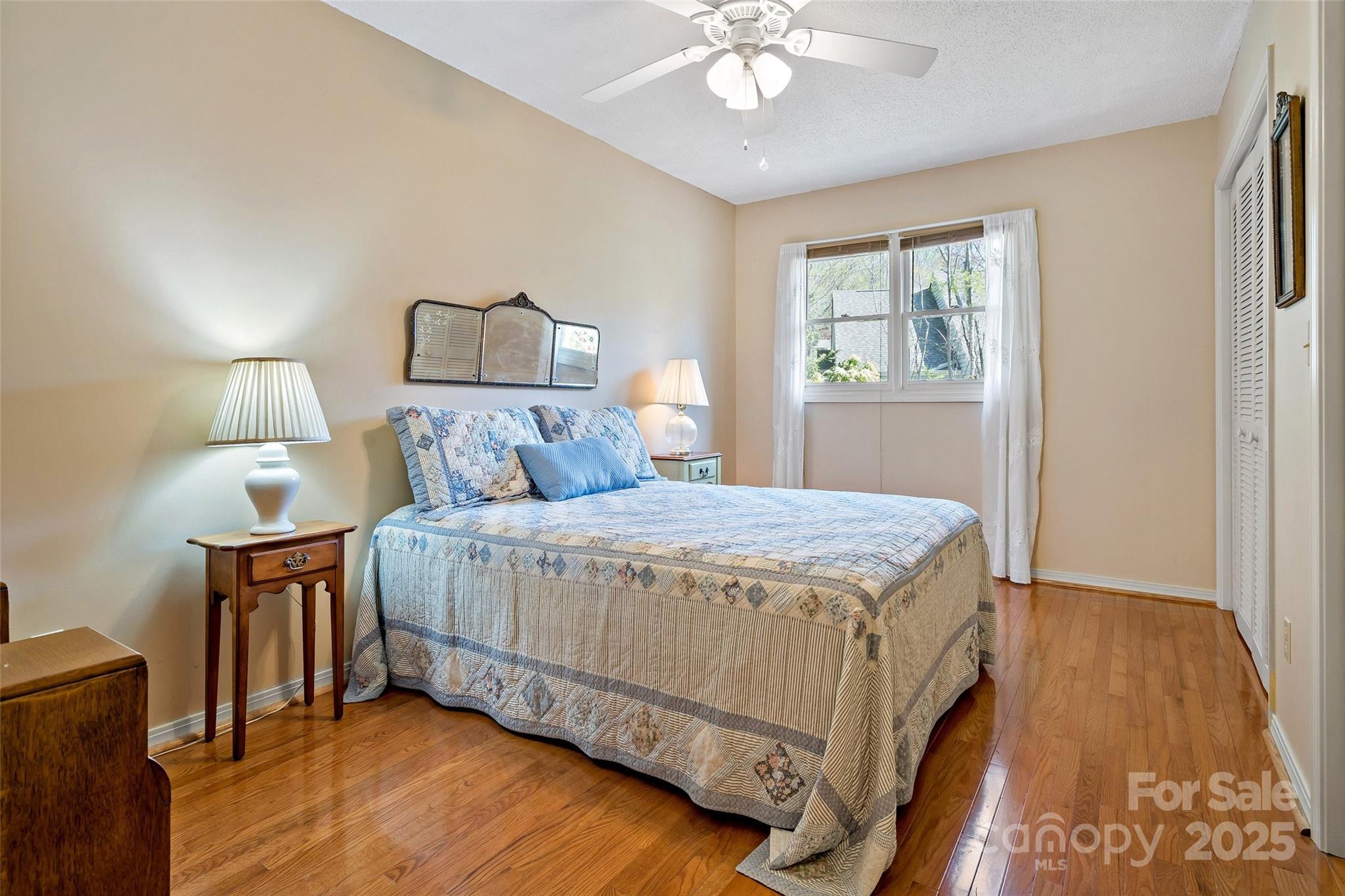 Llama Vista - Residential