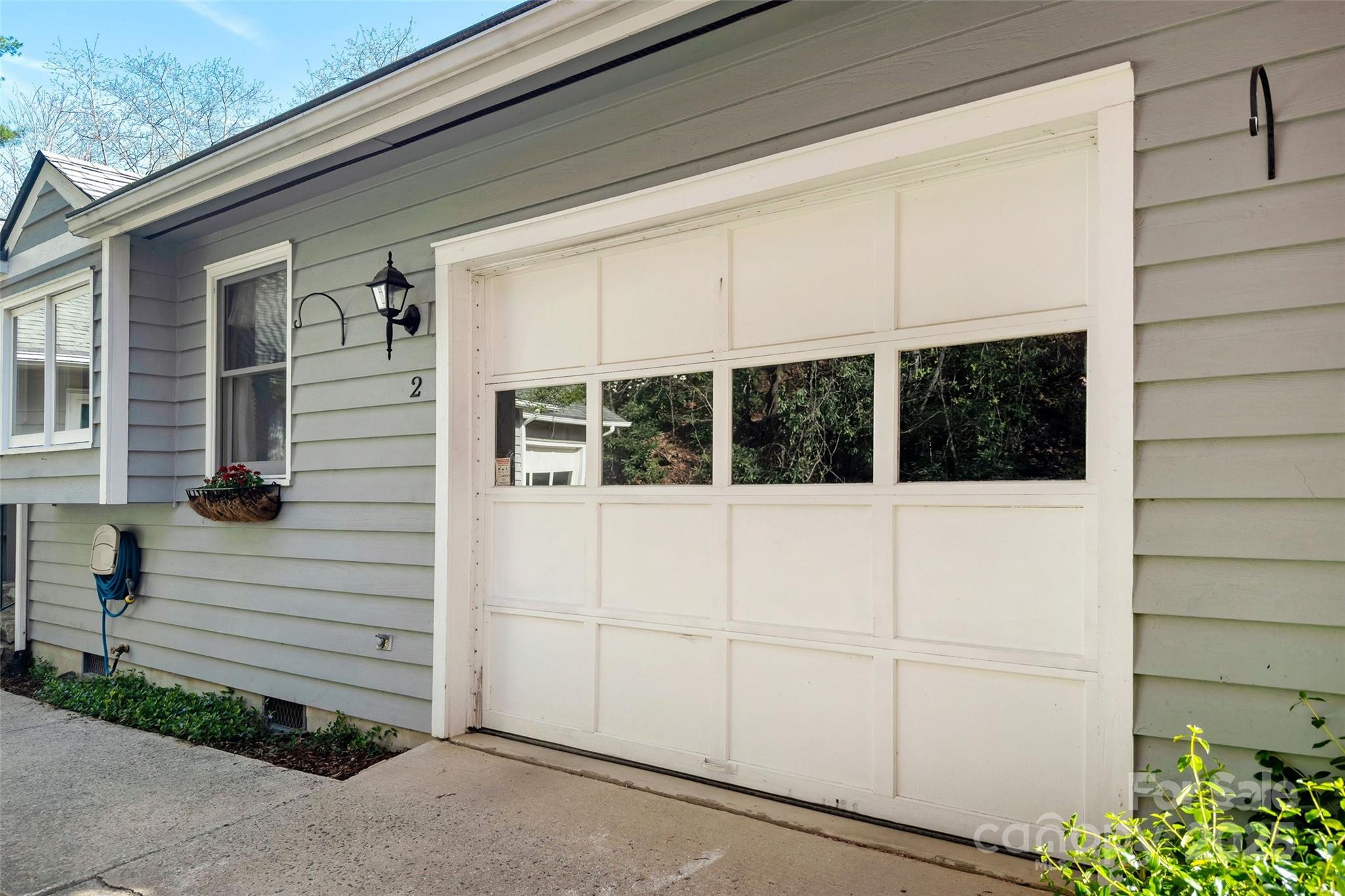 Llama Vista - Residential