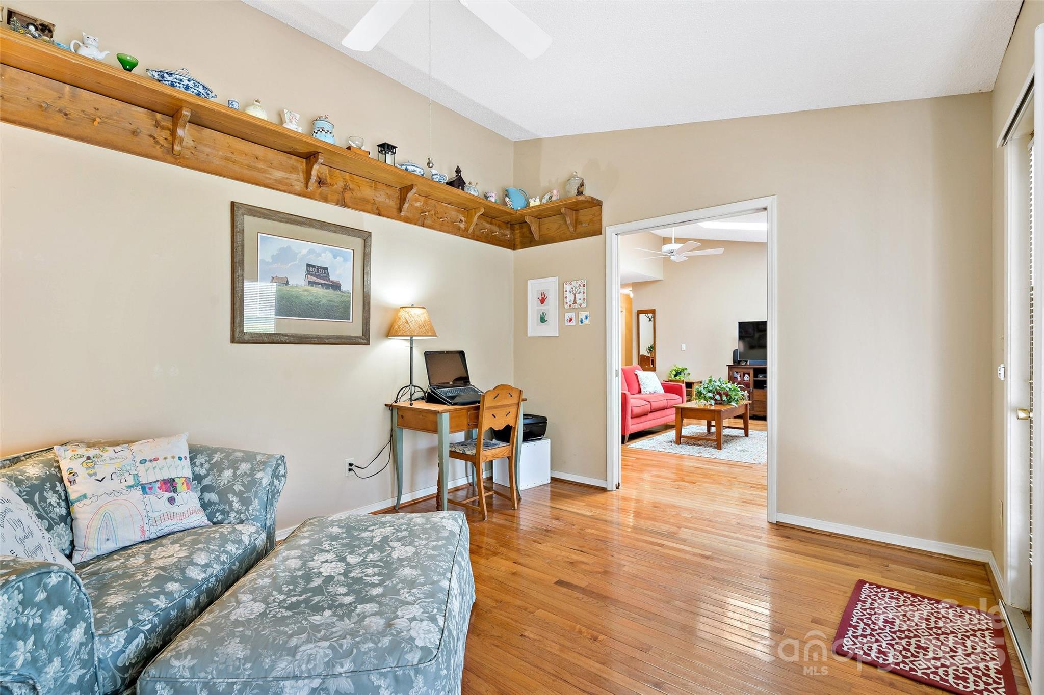 Llama Vista - Residential