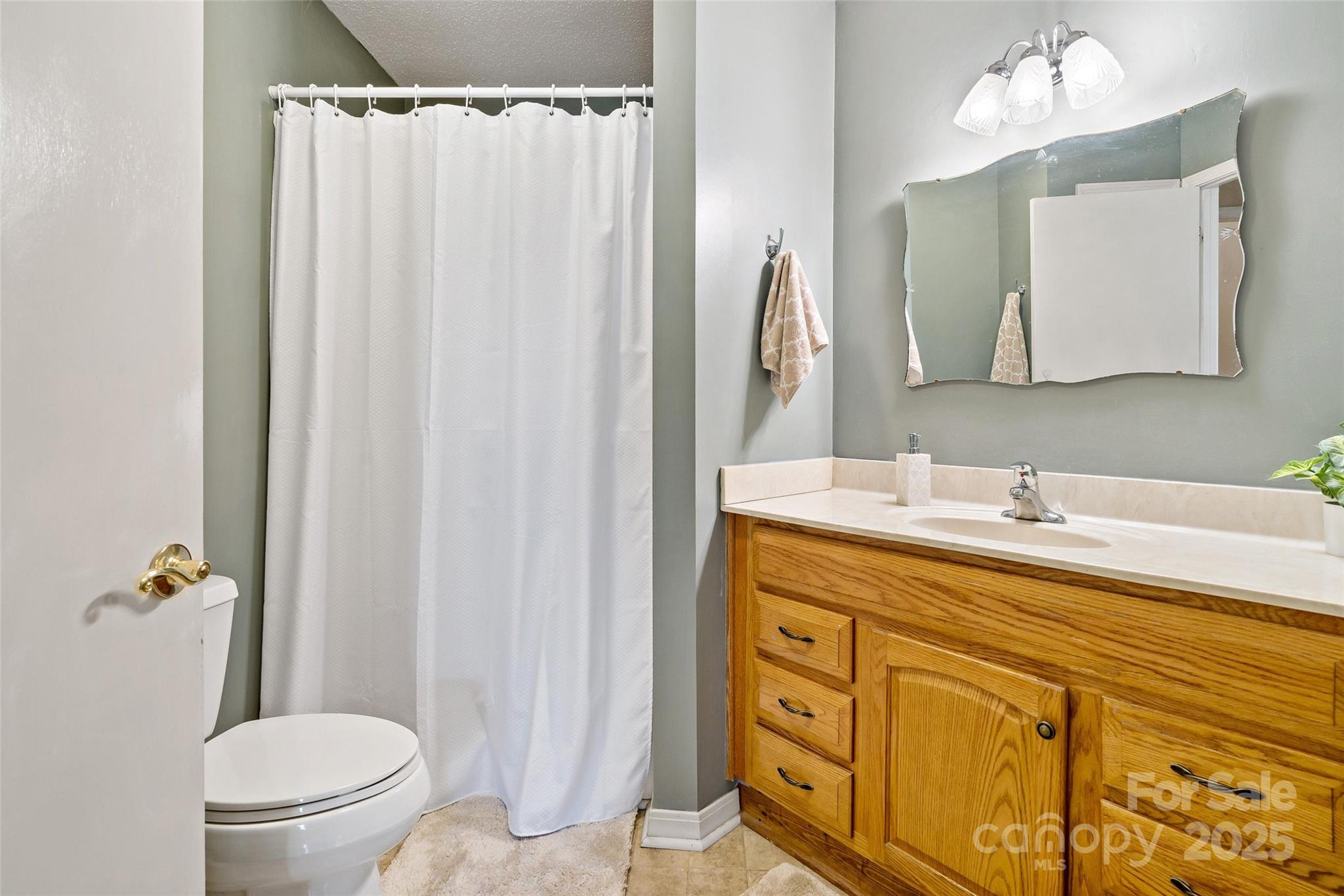 Llama Vista - Residential