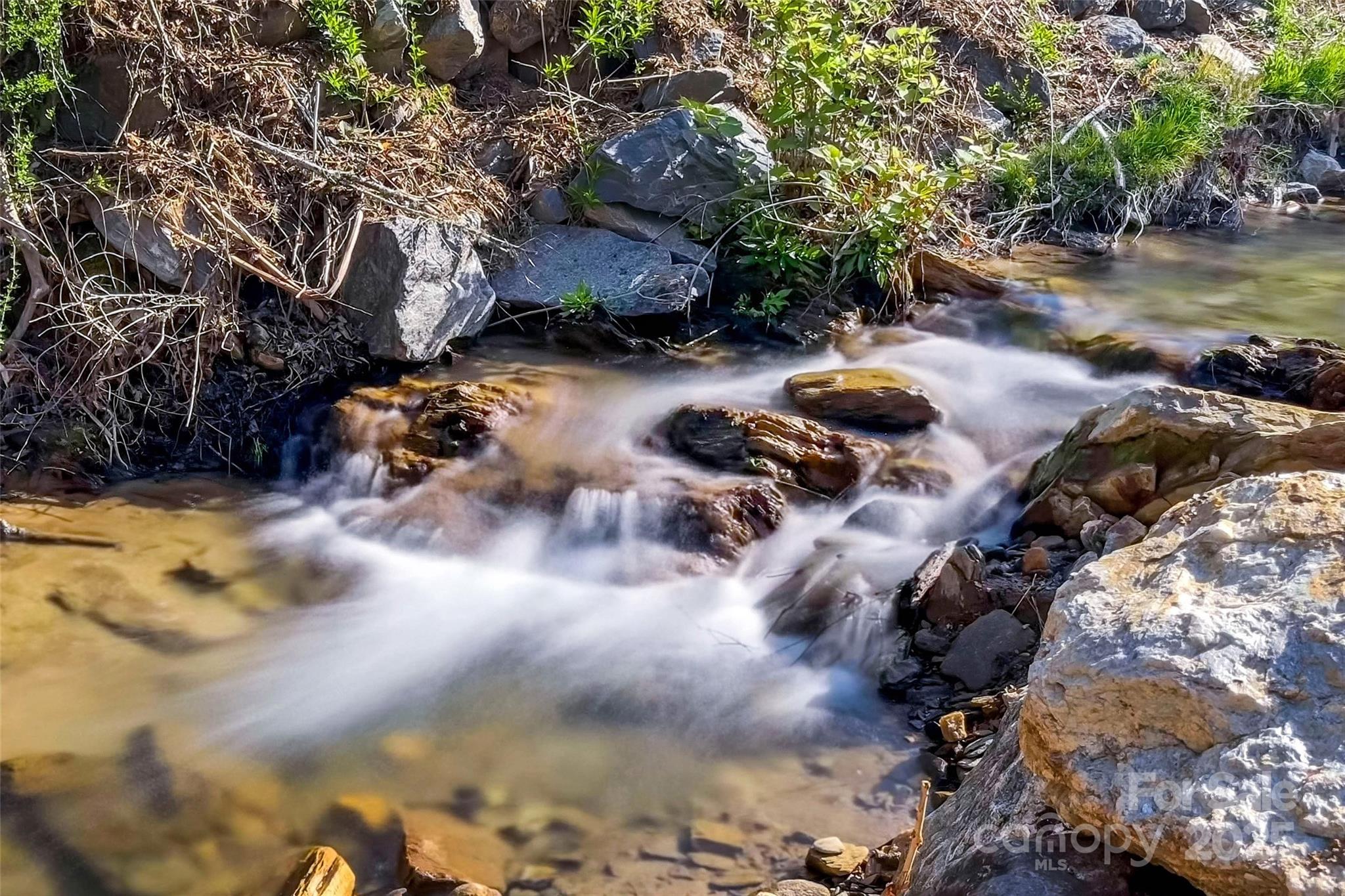 Llama Vista - Residential