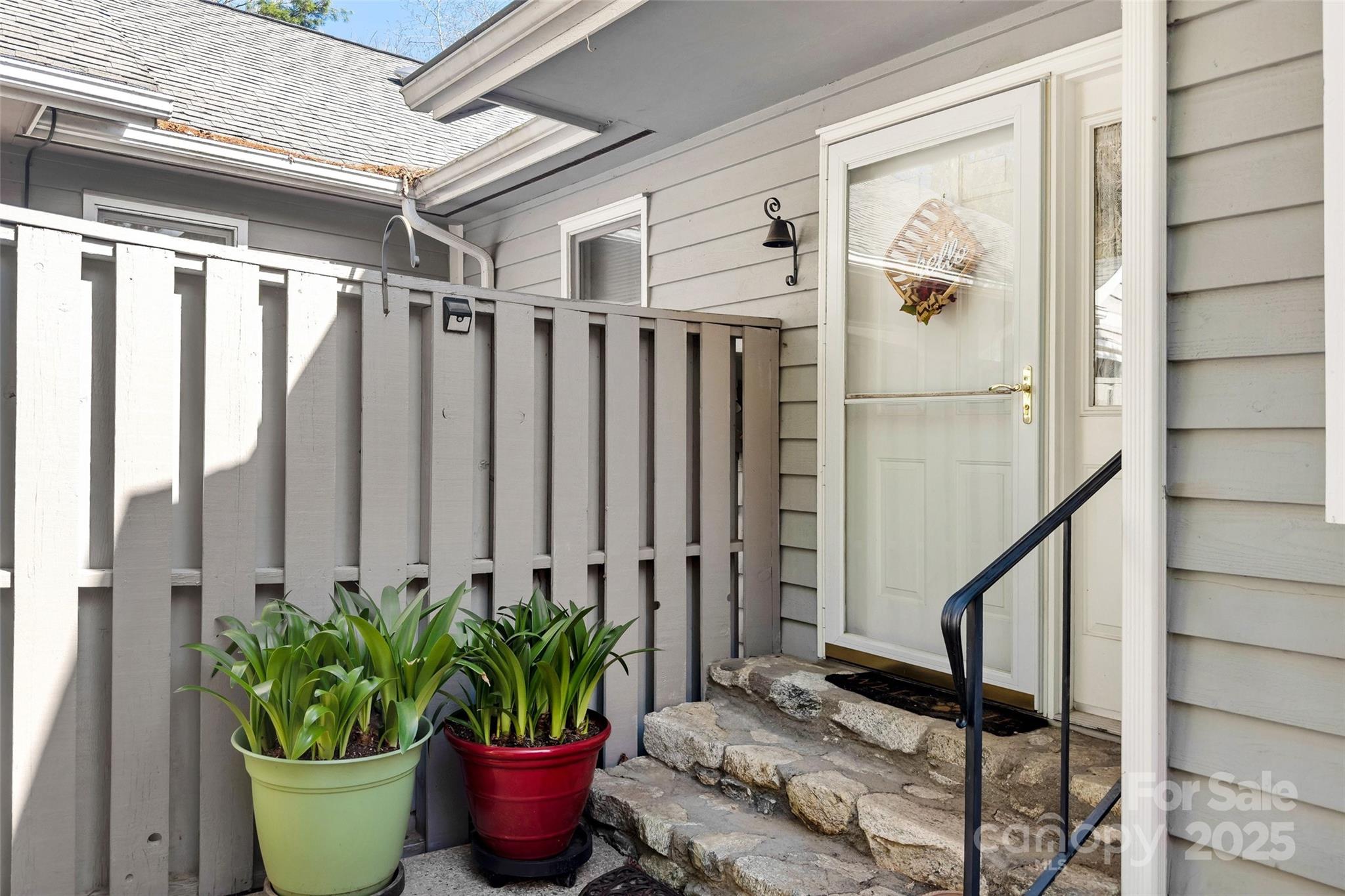 Llama Vista - Residential