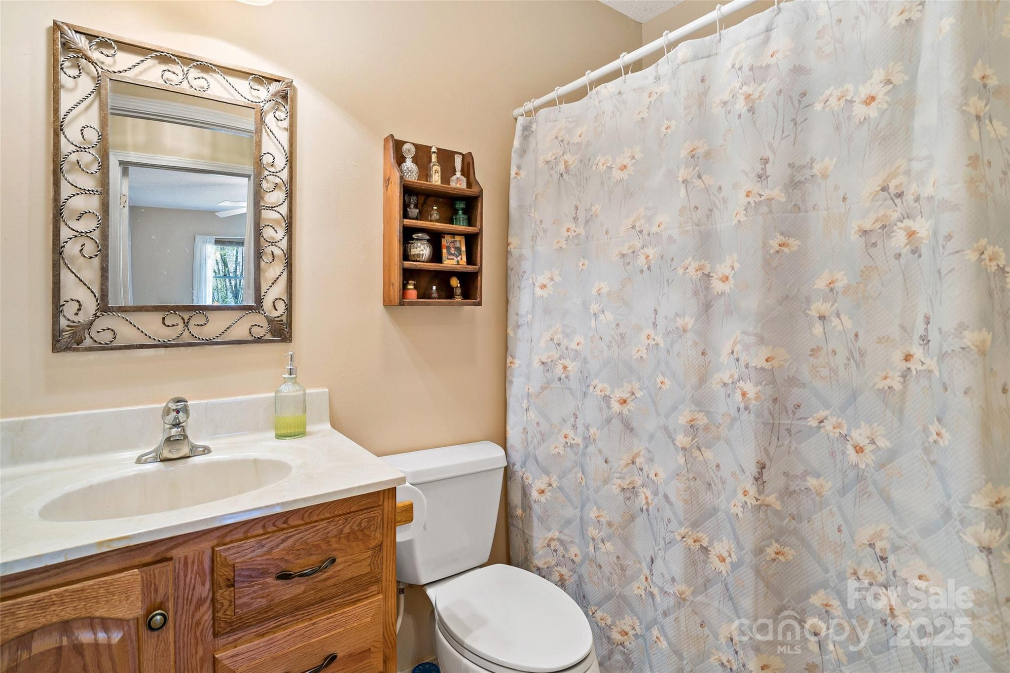 Llama Vista - Residential