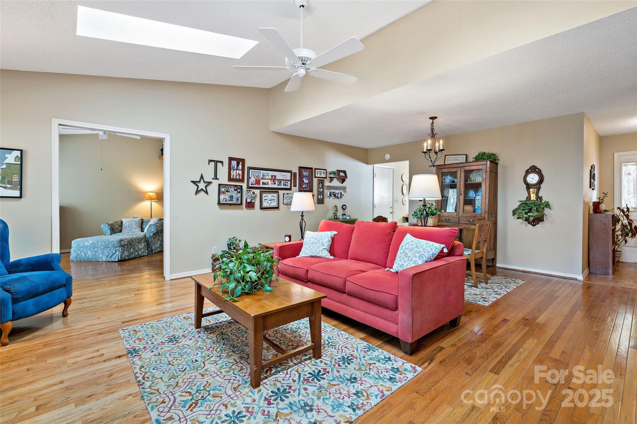 Llama Vista - Residential