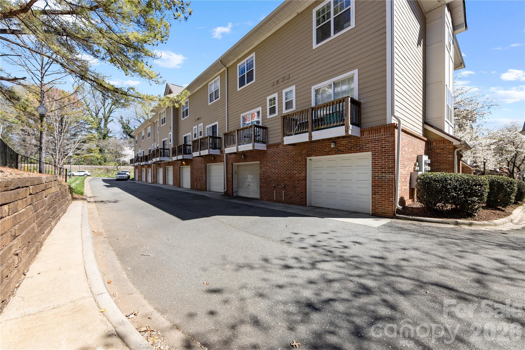 Elizabeth - Residential