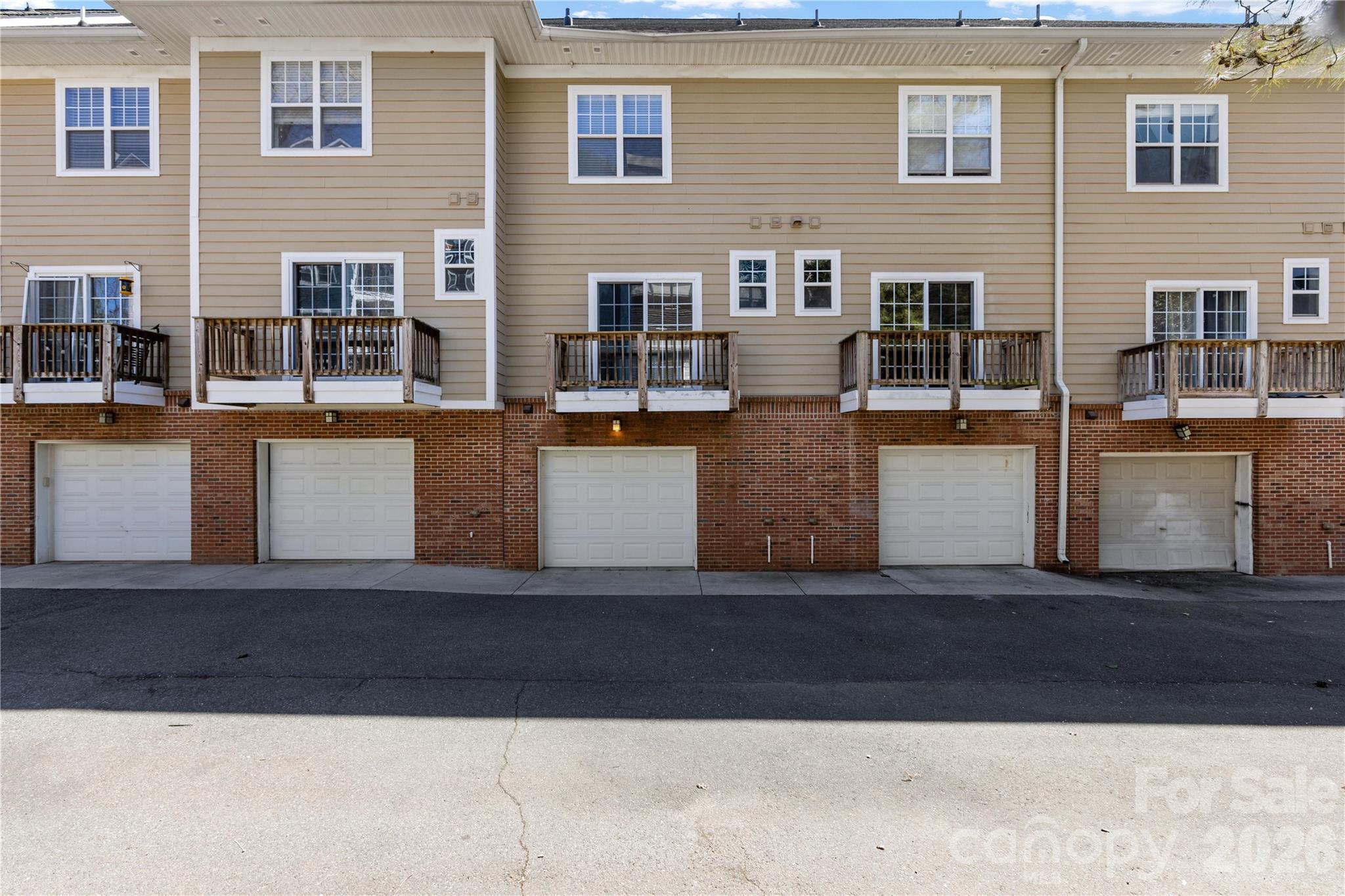 Elizabeth - Residential