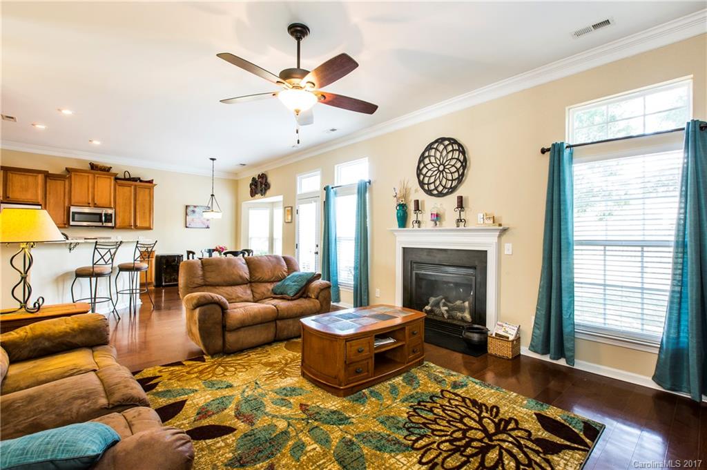 Autumn Cove At Lake Wylie - Residential