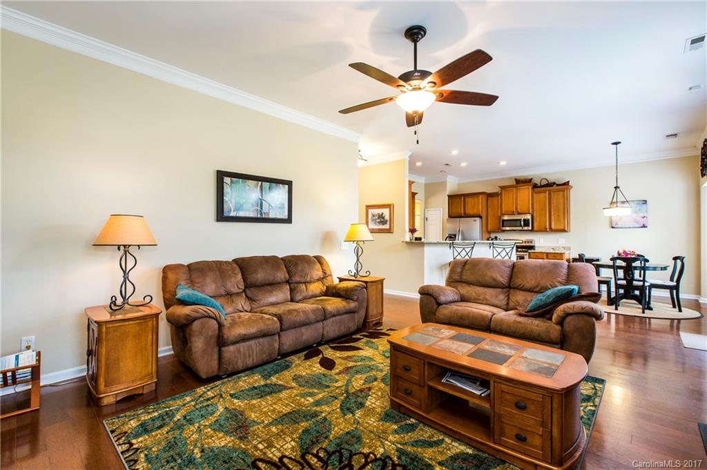 Autumn Cove At Lake Wylie - Residential