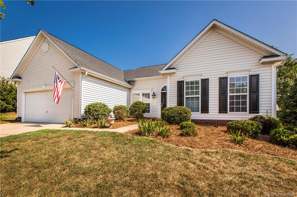 Autumn Cove At Lake Wylie - Residential