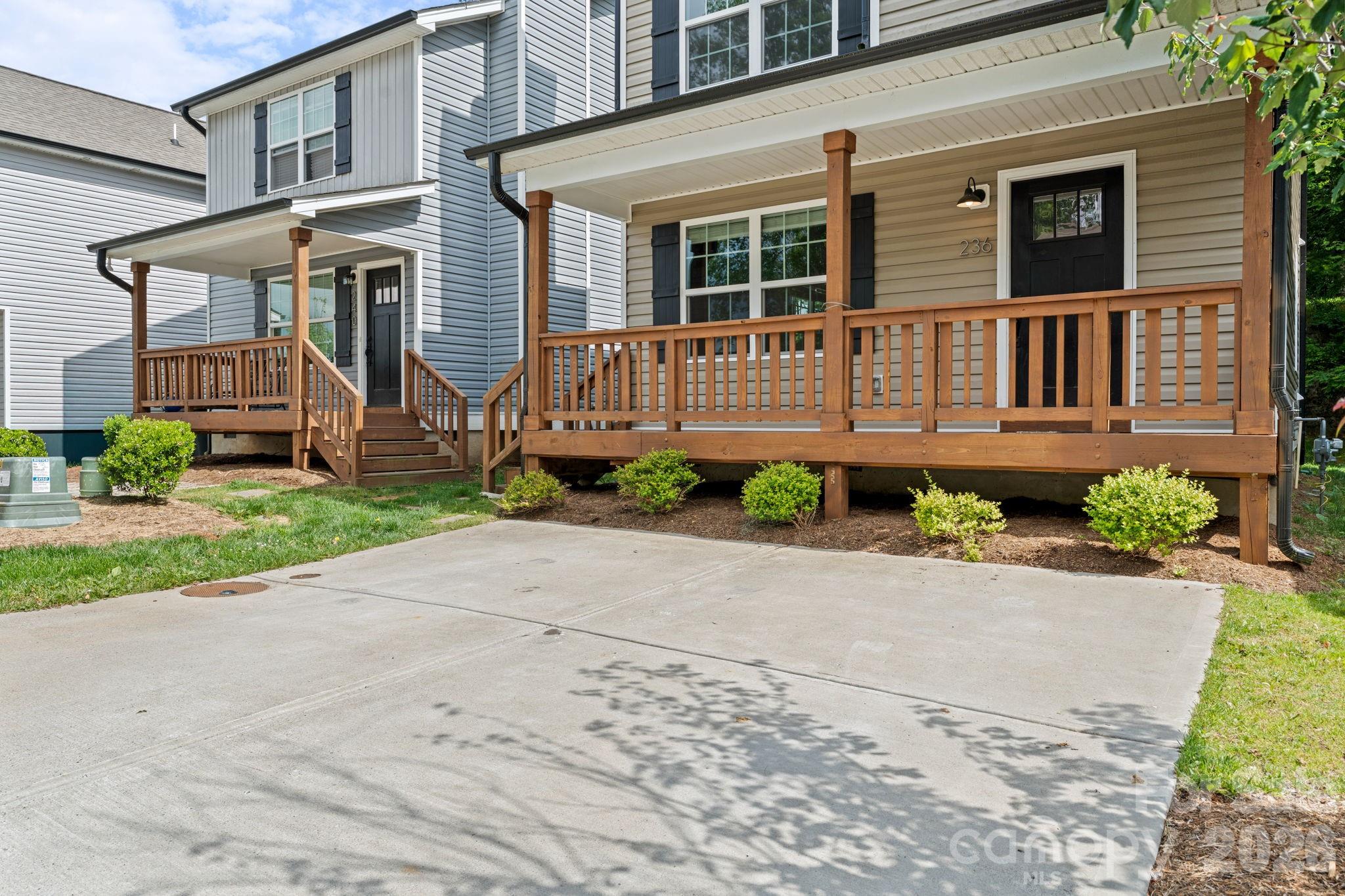 236 Stratford Lane