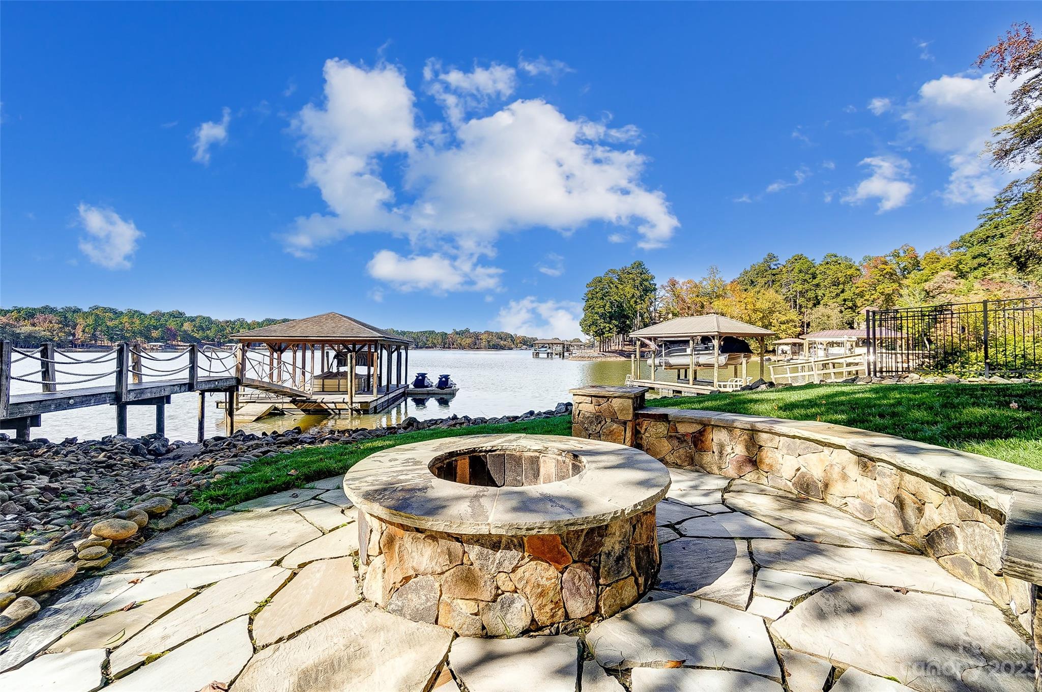 Reflection Pointe - Residential