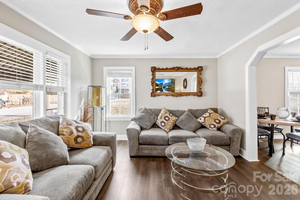 430 Arlington Circle NW