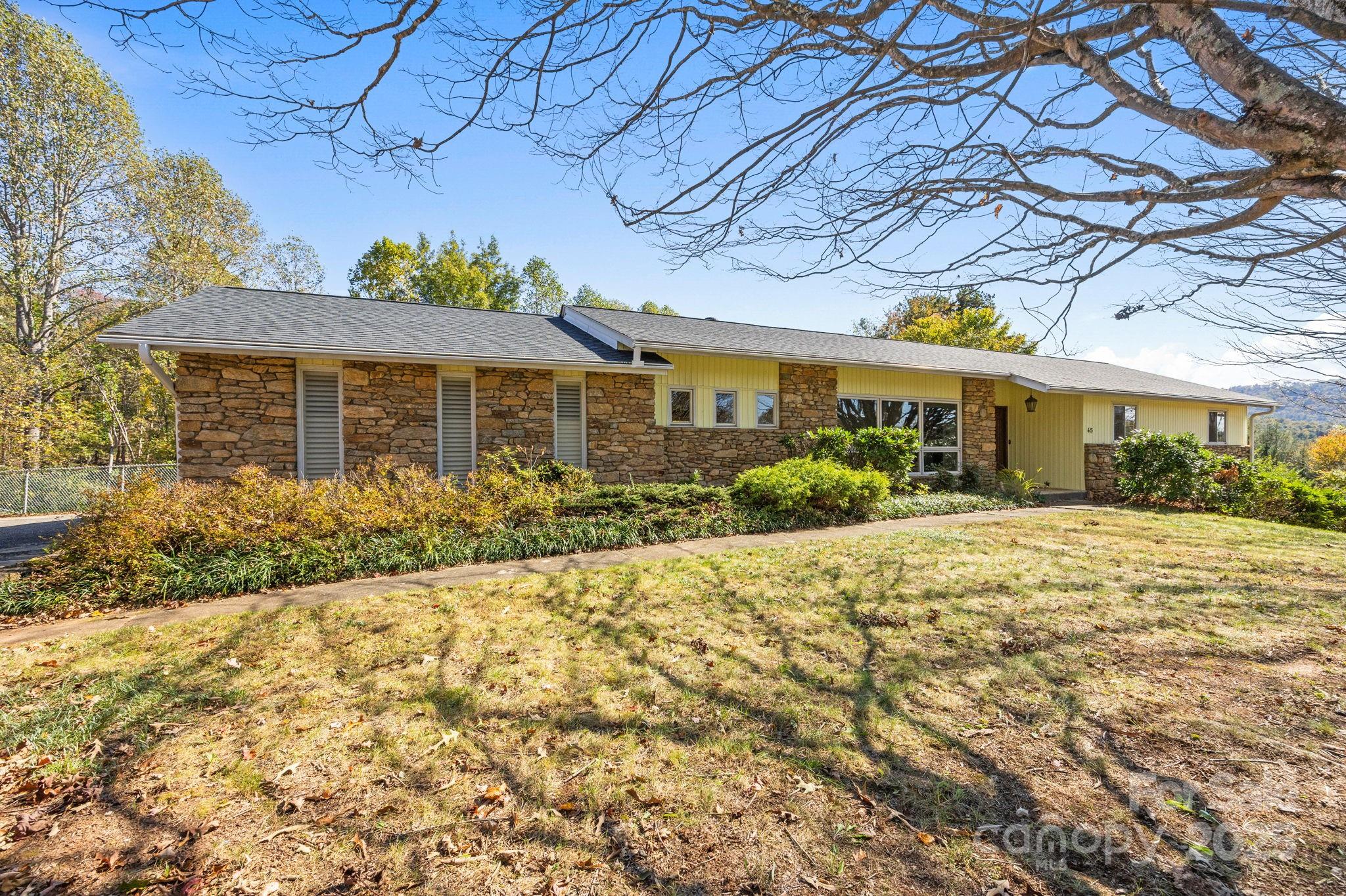 45 Crabapple Lane