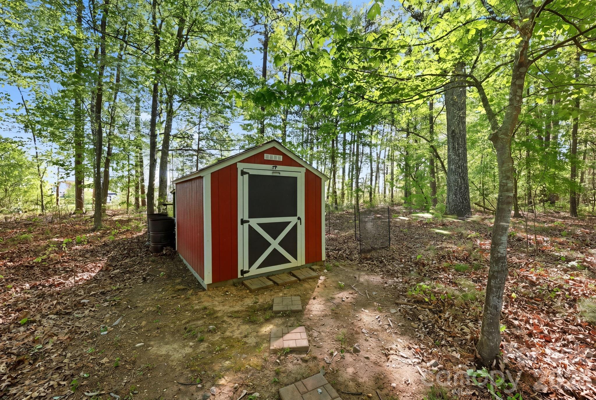 Island Forest - Residential