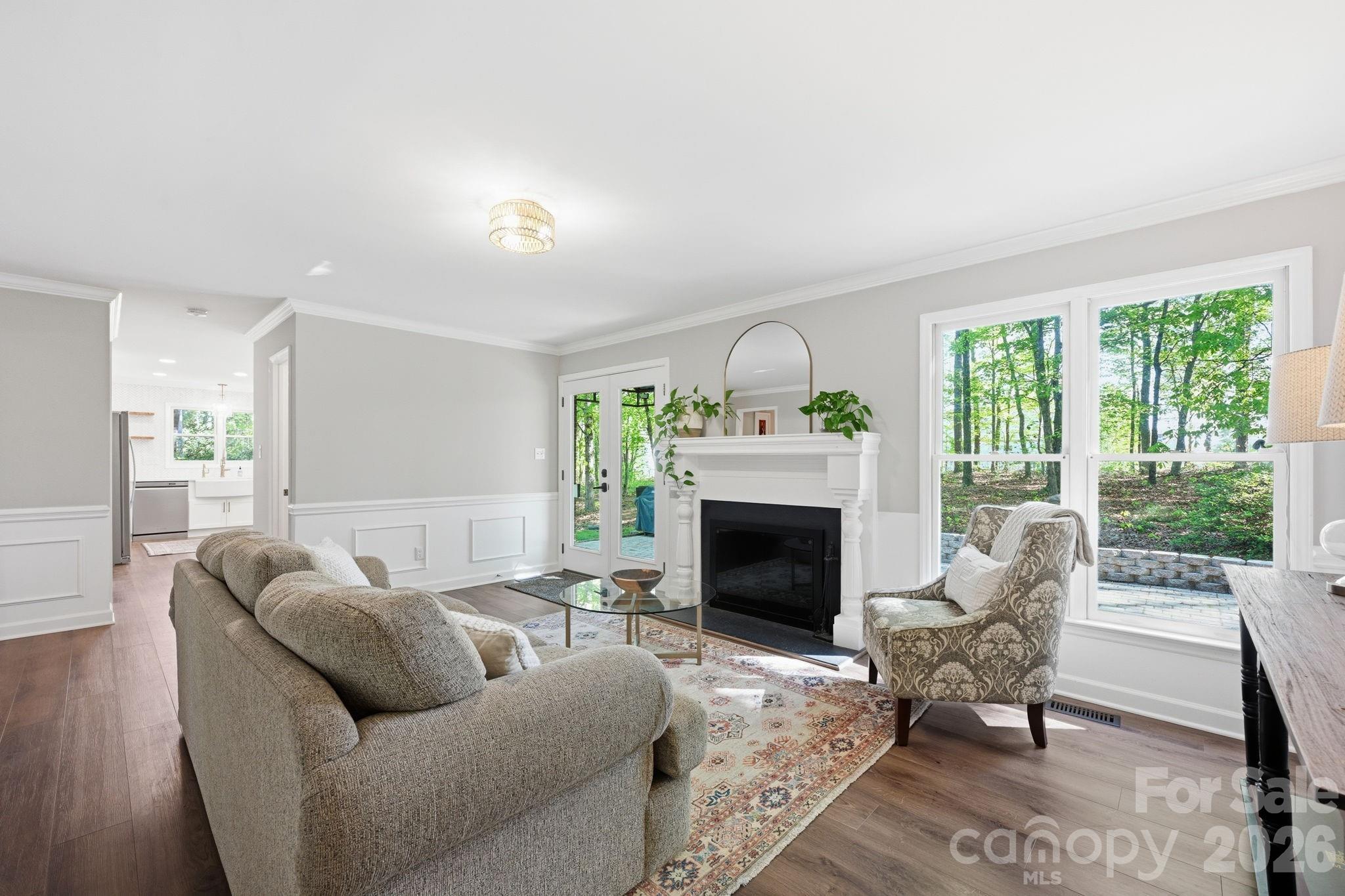 Island Forest - Residential