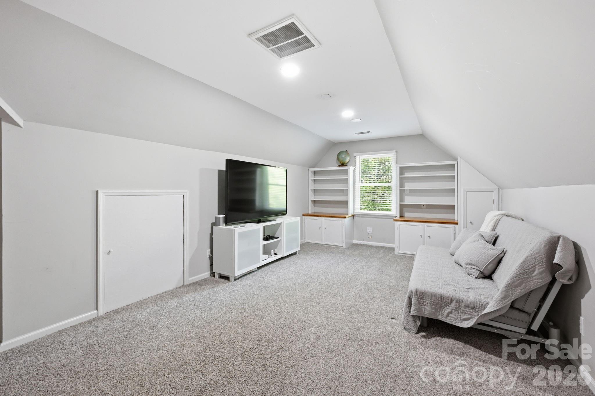 Island Forest - Residential