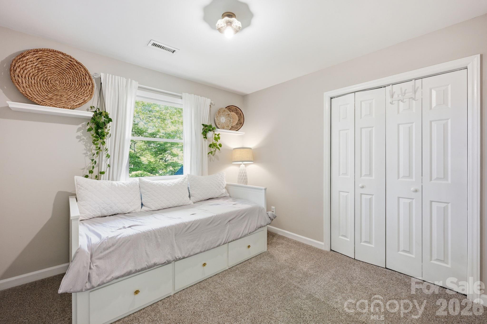 Island Forest - Residential