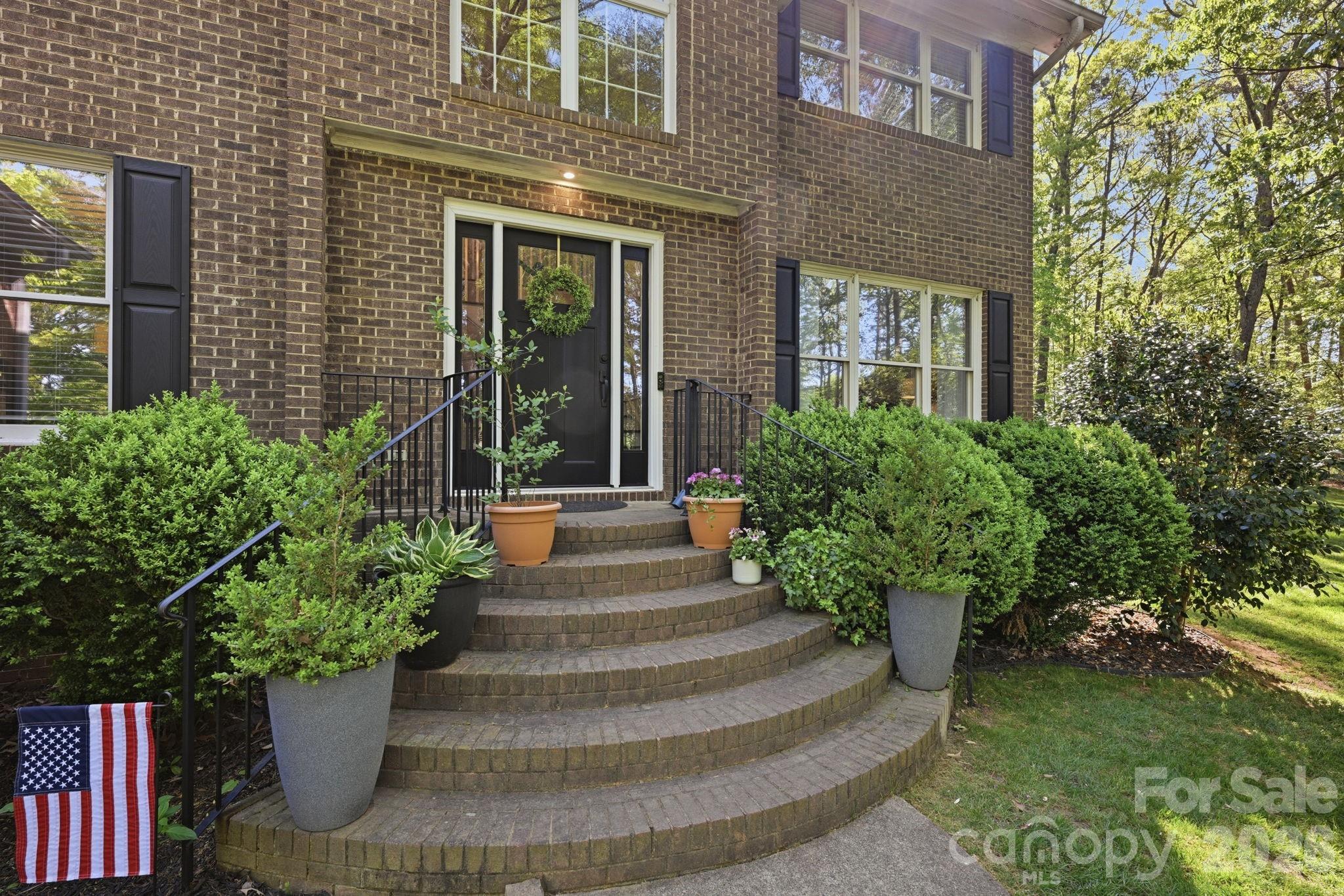 Island Forest - Residential