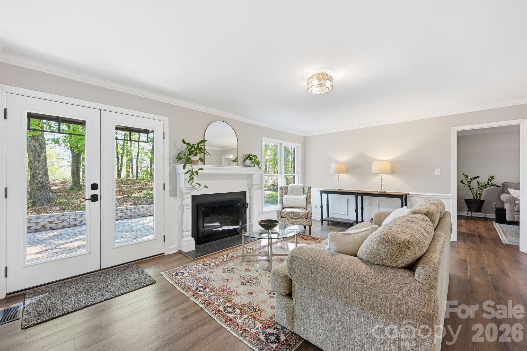 Island Forest - Residential