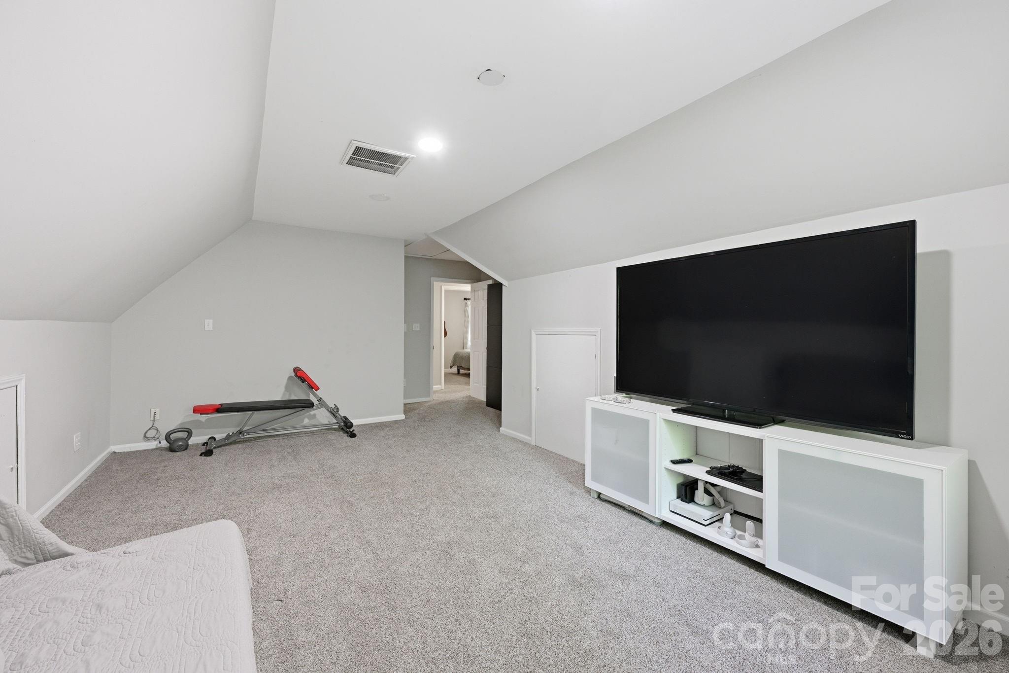 Island Forest - Residential