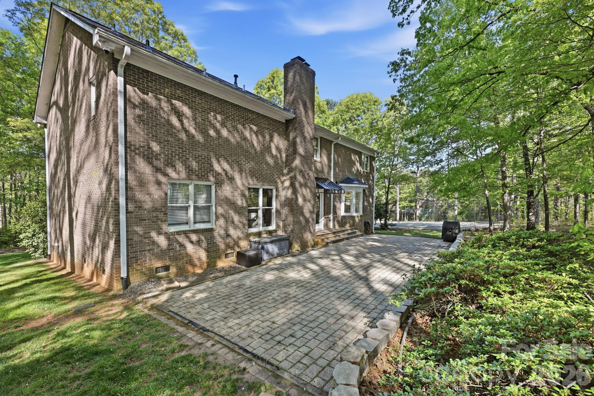 Island Forest - Residential