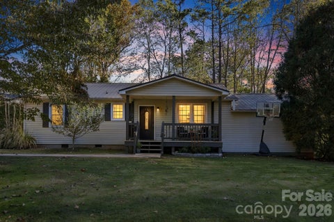Photo of 6 Gun Flint Trail, Fletcher, NC 28732 (MLS # 4438264)