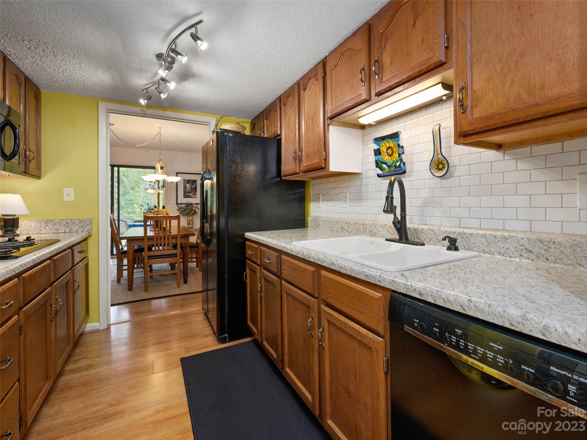 Glen Cannon - Residential