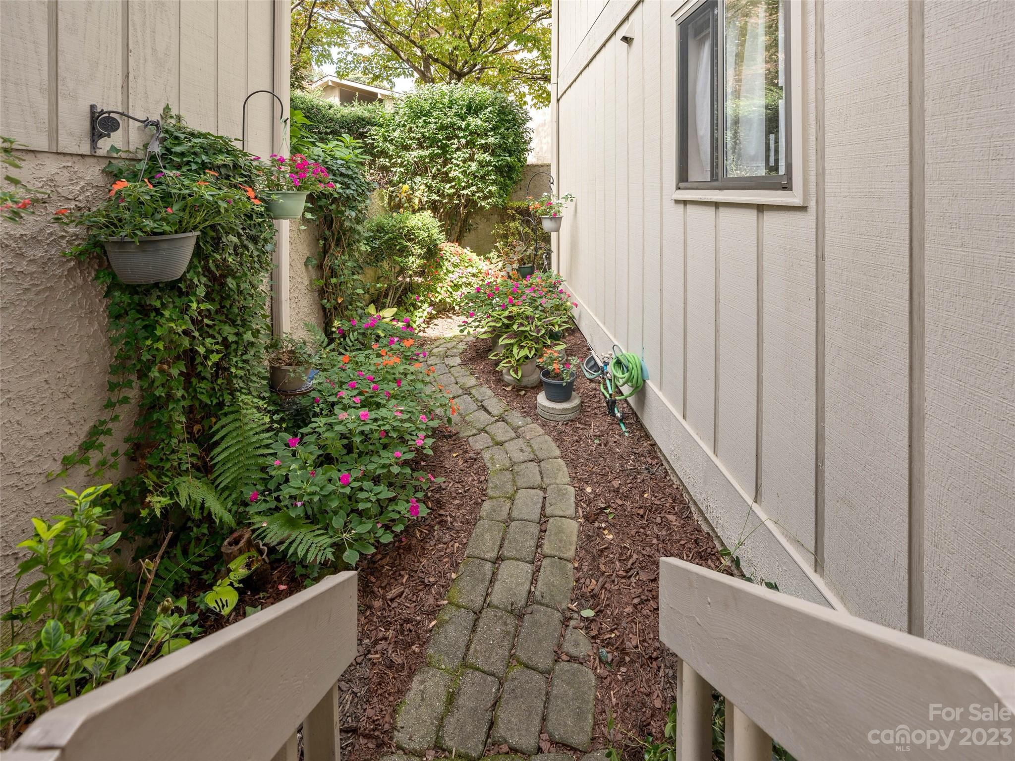 Glen Cannon - Residential