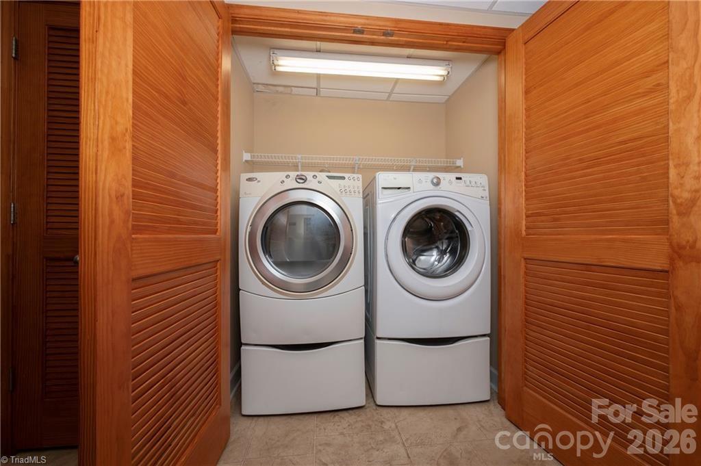 High Rock Lake - Residential