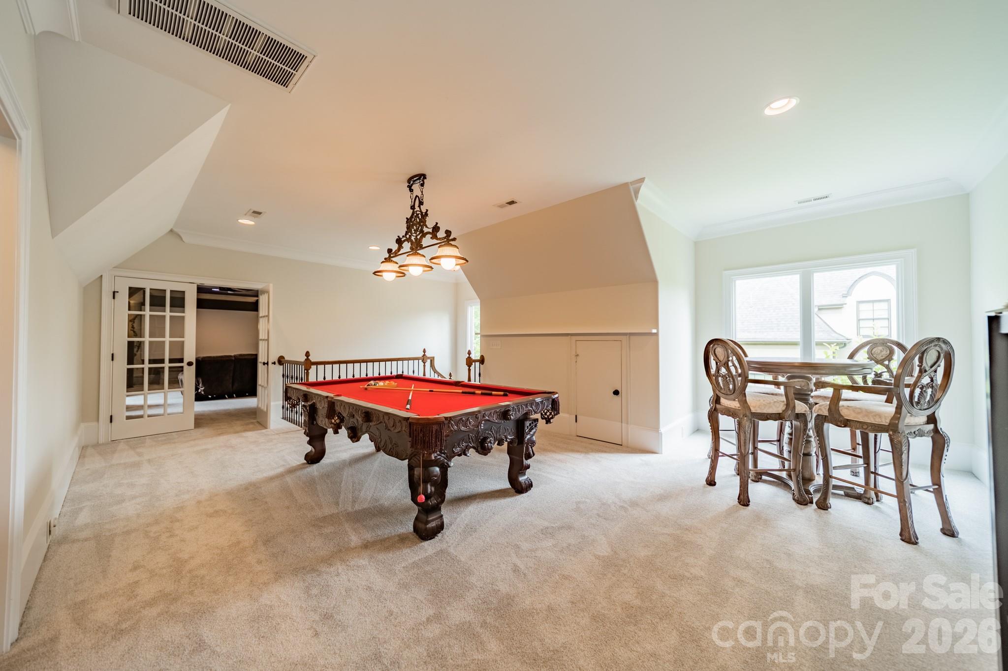 Chatelaine - Residential
