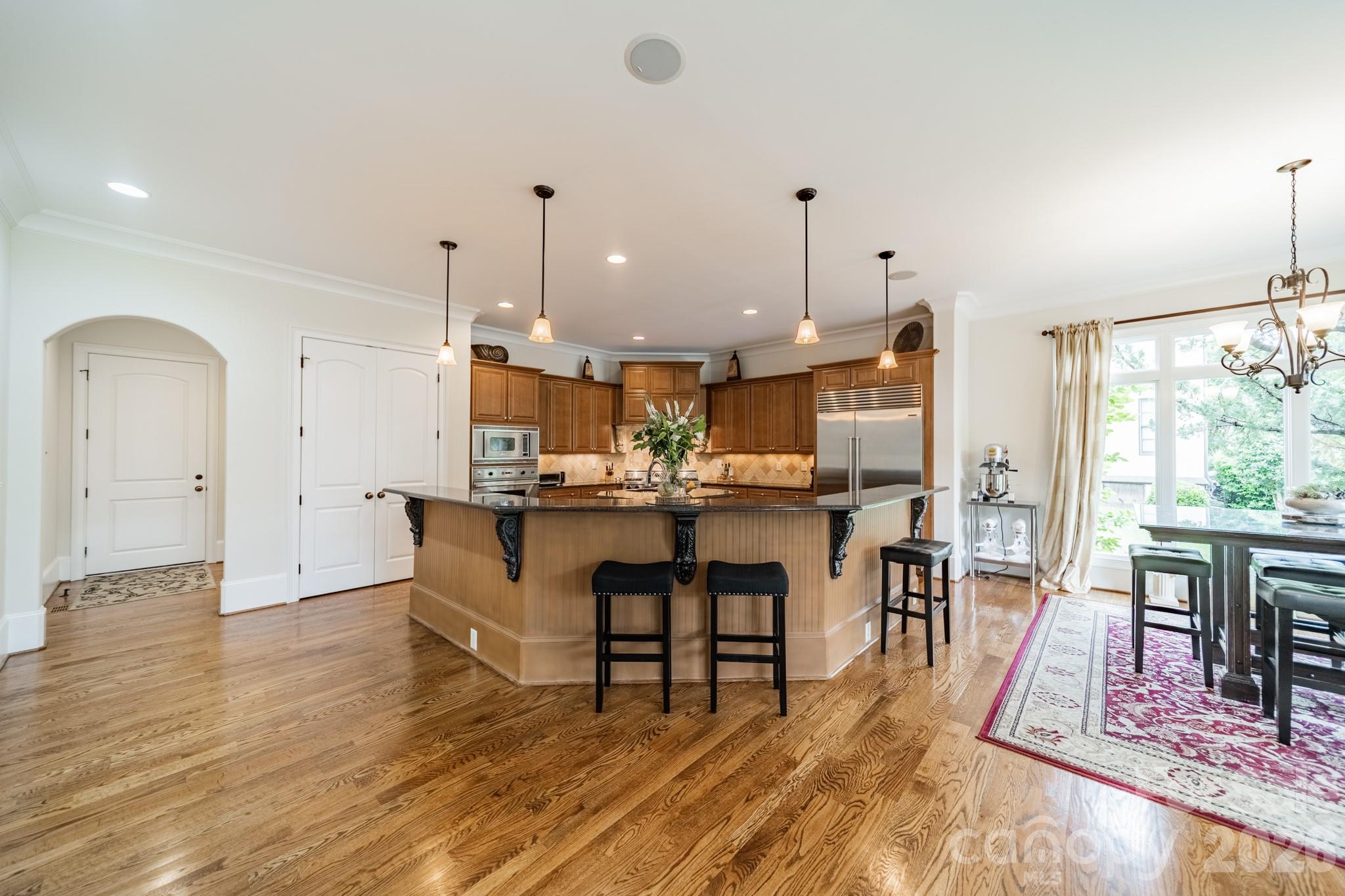 Chatelaine - Residential