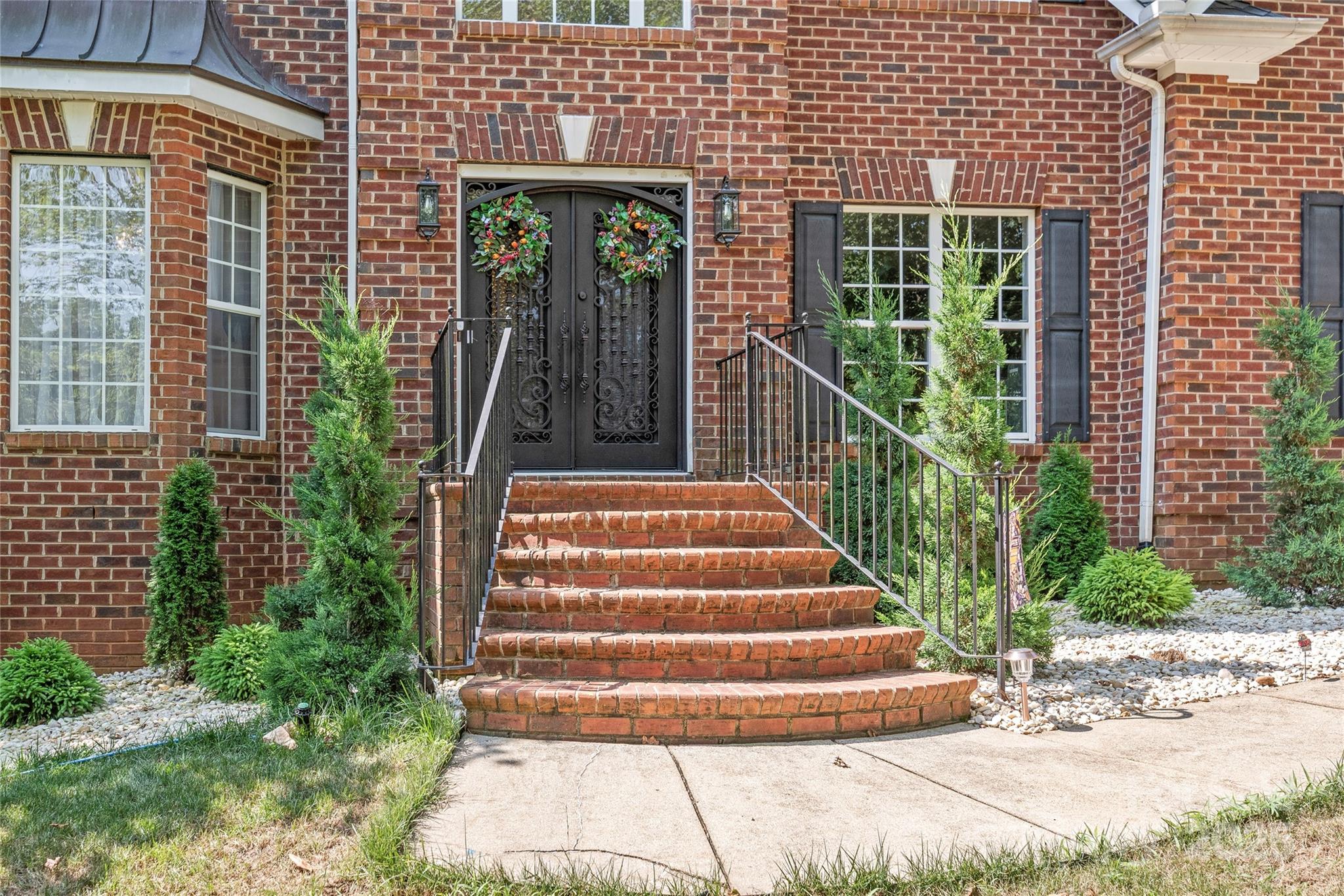 1008 Potters Bluff Road