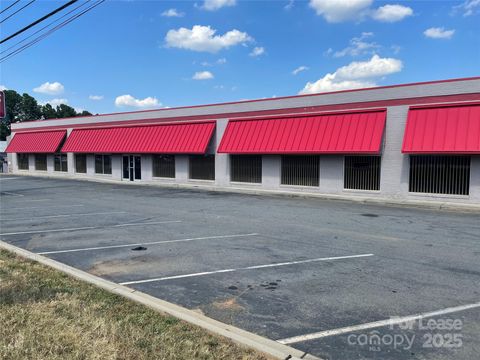 6600 N Tryon Street Charlotte NC 28213
