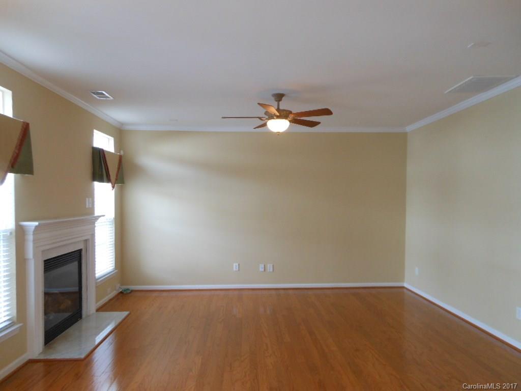 Autumn Cove At Lake Wylie - Residential