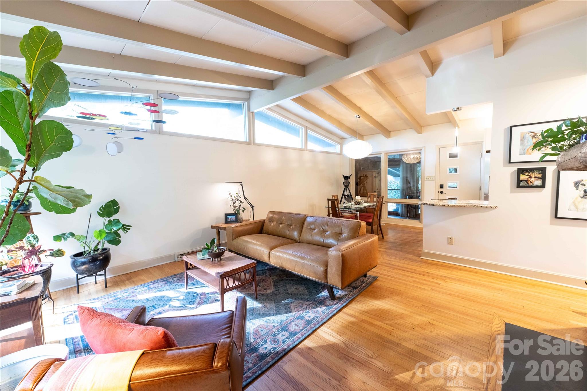2216 Shadyview Drive