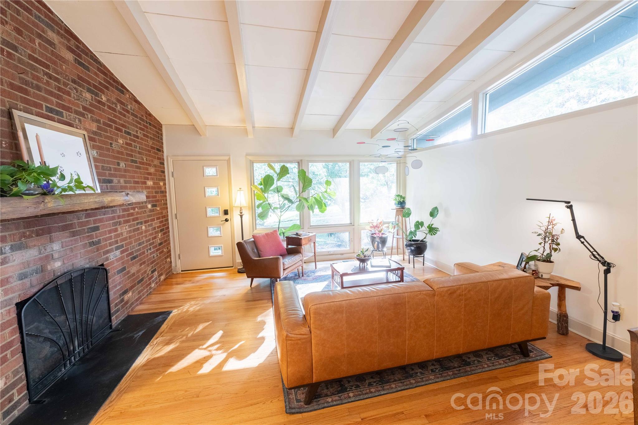 2216 Shadyview Drive