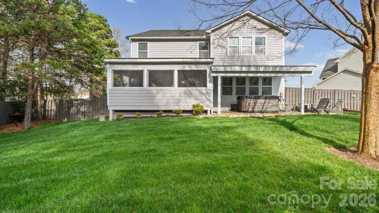 1007 Pine Bark Place