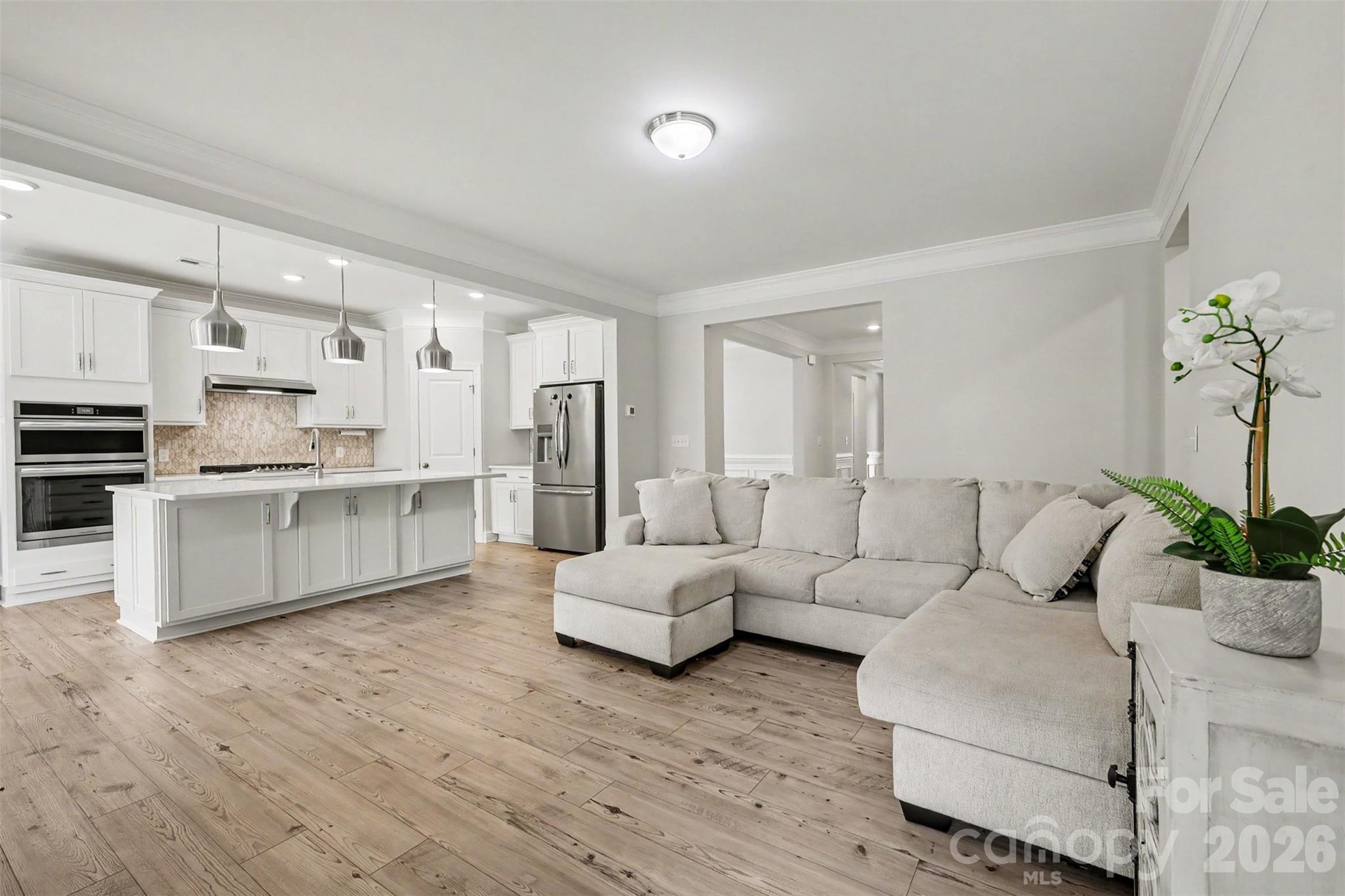125 S Dunlavin Way